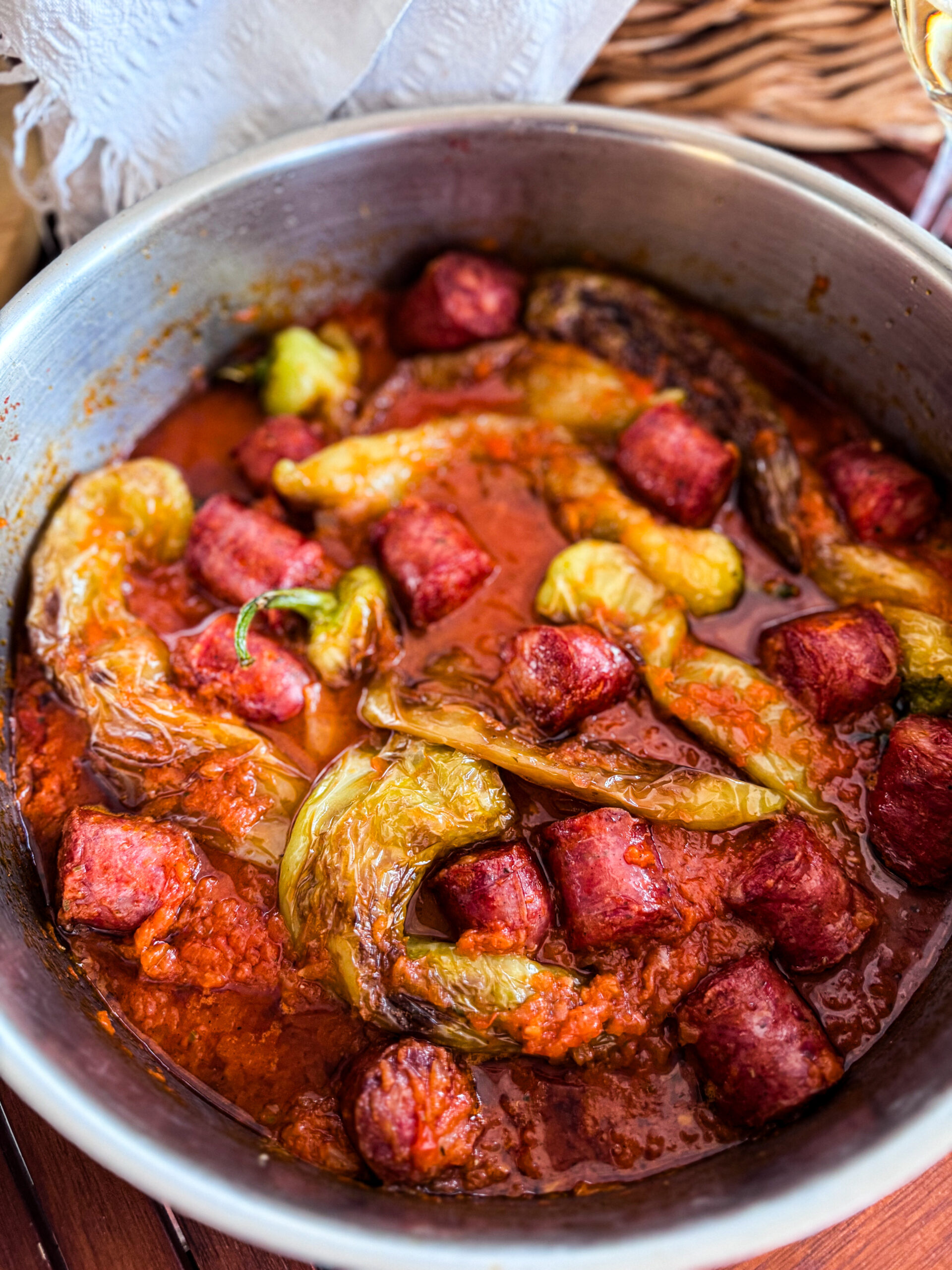 ΣΠΕΤΖΟΦΑΪ: ΓΕΥΣΗ ΑΠΟ ΤΟ ΒΟΥΝΟ ΤΩΝ ΚΕΝΤΑΥΡΩΝ