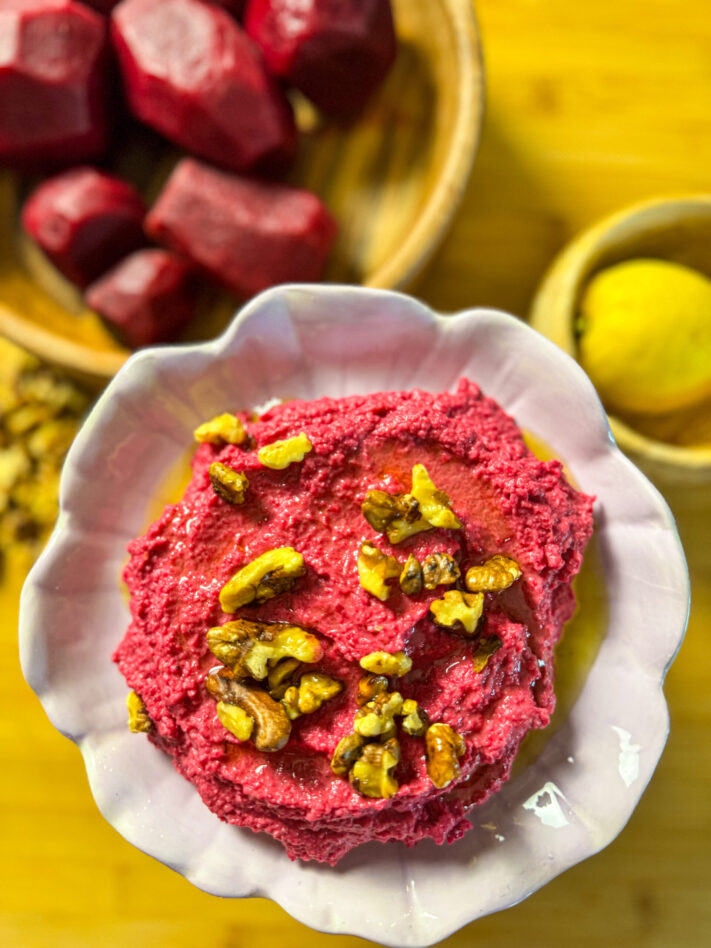 ΧΟΥΜΟΥΣ ΜΕ ΠΑΝΤΖΑΡΙΑ: ΝΟΣΤΙΜΙΑ ΣΤΟ ΚΟΚΚΙΝΟ